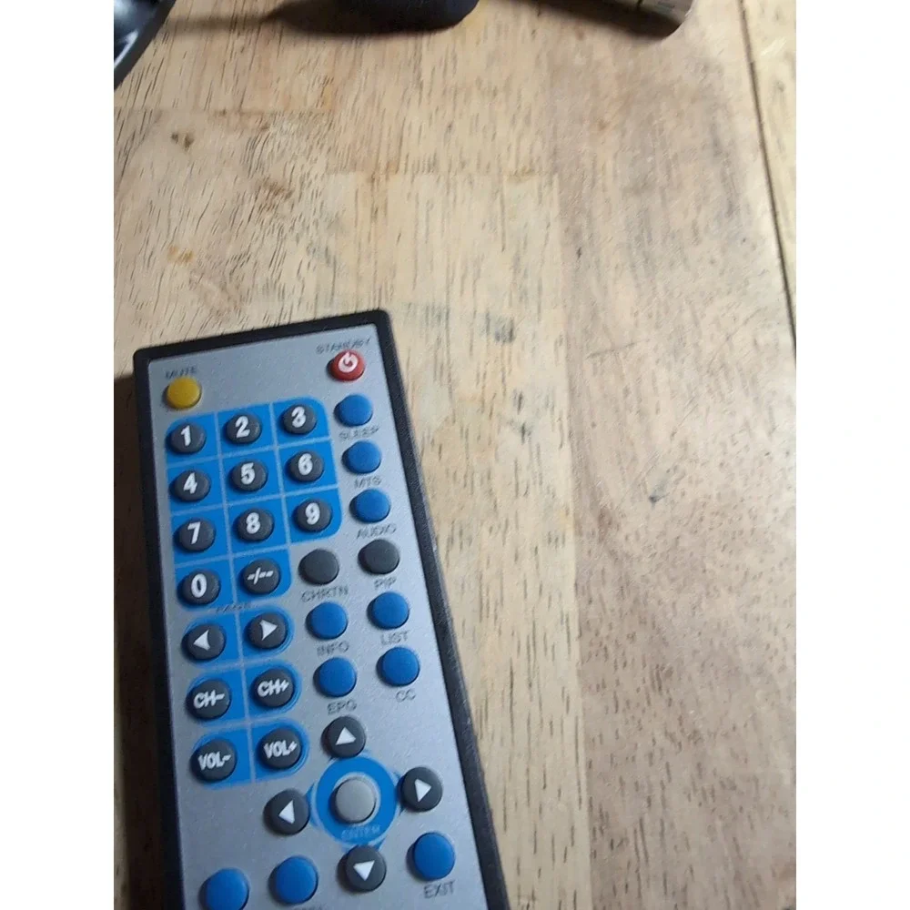 8KK63 ‎ SUPERSONIC REMOTE CONTROL, NEW BATTERY, VERY GOOD CONDITION